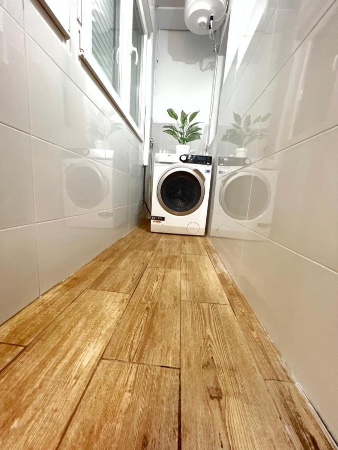 New Camp Nou Apartment/Diret Airport,Beautiful L'Hospitalet de Llobregat Eksteriør bilde